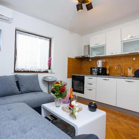 شقة Split Inn Apartments سبليت