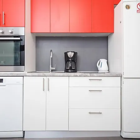 Split Inn Apartments شقة