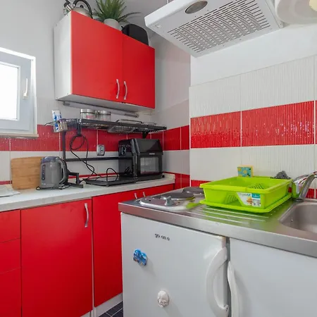 דירה Split Inn Apartments