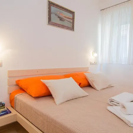 Split Inn Apartments