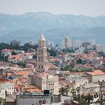 דירה Split Inn Apartments *